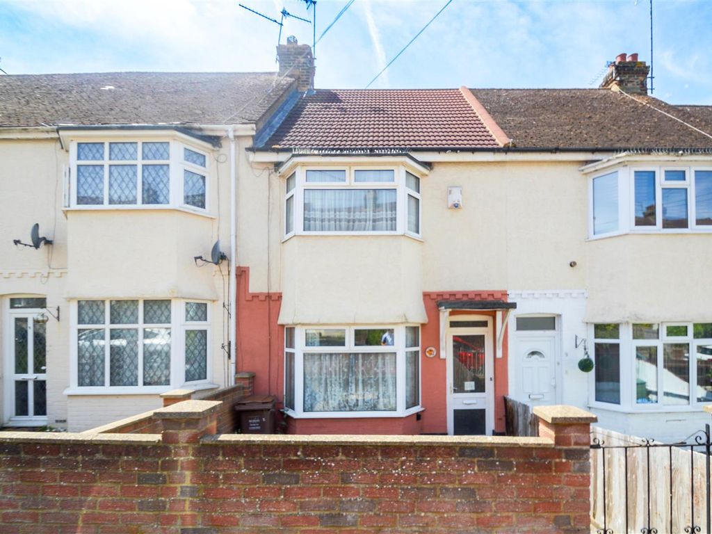 3 bed terraced house for sale in St. Leonards Avenue, Chatham ME4 Zoopla