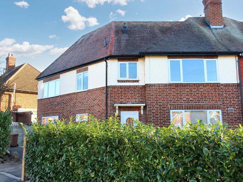 4 bed semidetached house to rent in Grosvenor Avenue, Long Eaton
