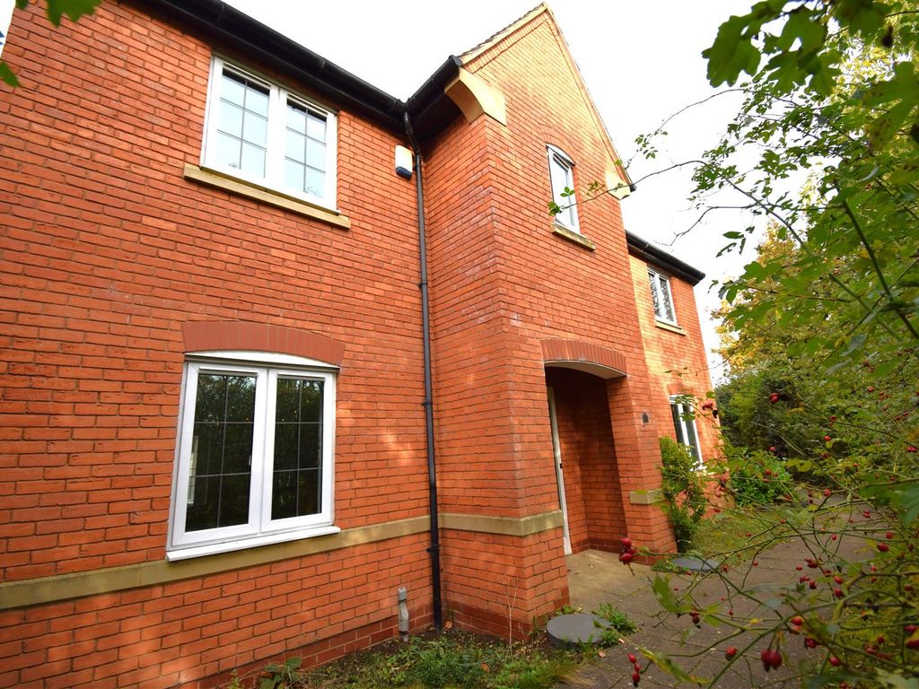 3 bed property for sale in Arundel Way, Cawston, Rugby CV22, £325,000