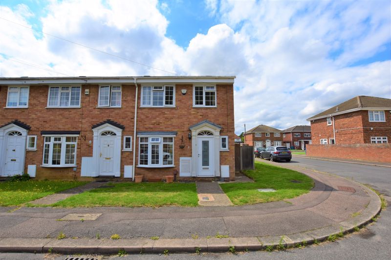 3 bed semidetached house for sale in Almond Way, Harrow HA2, £525,000