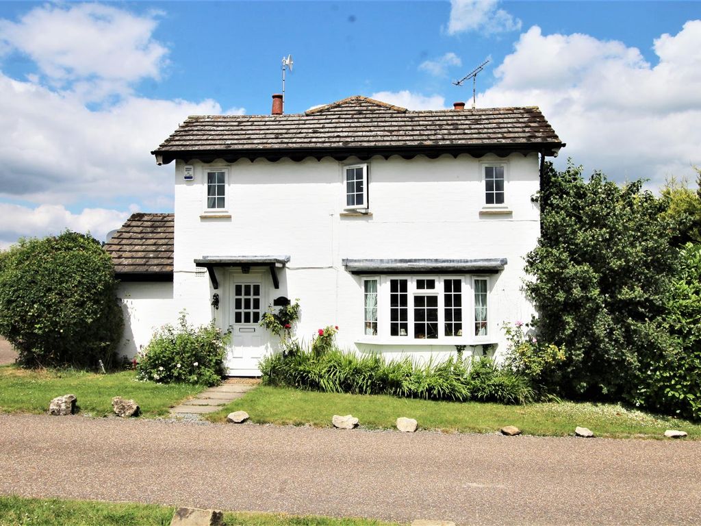 3 bed detached house to rent in Coakham Farm, Crockham Hill, Edenbridge