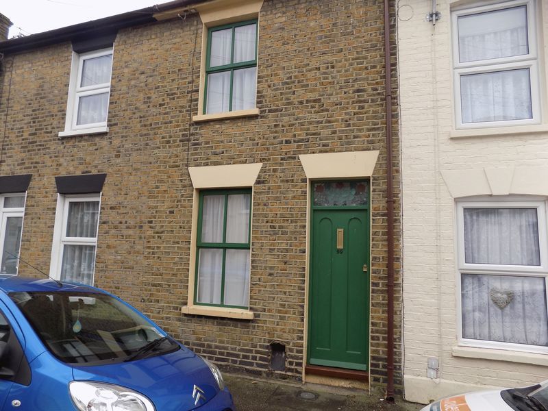 Property to rent in Alma Street, Sheerness ME12, £995 pcm Zoopla