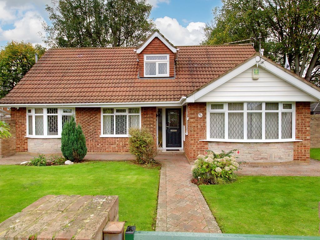3 bed detached bungalow for sale in Tetney Lane, HoltonLeClay, Grimsby DN36 Zoopla