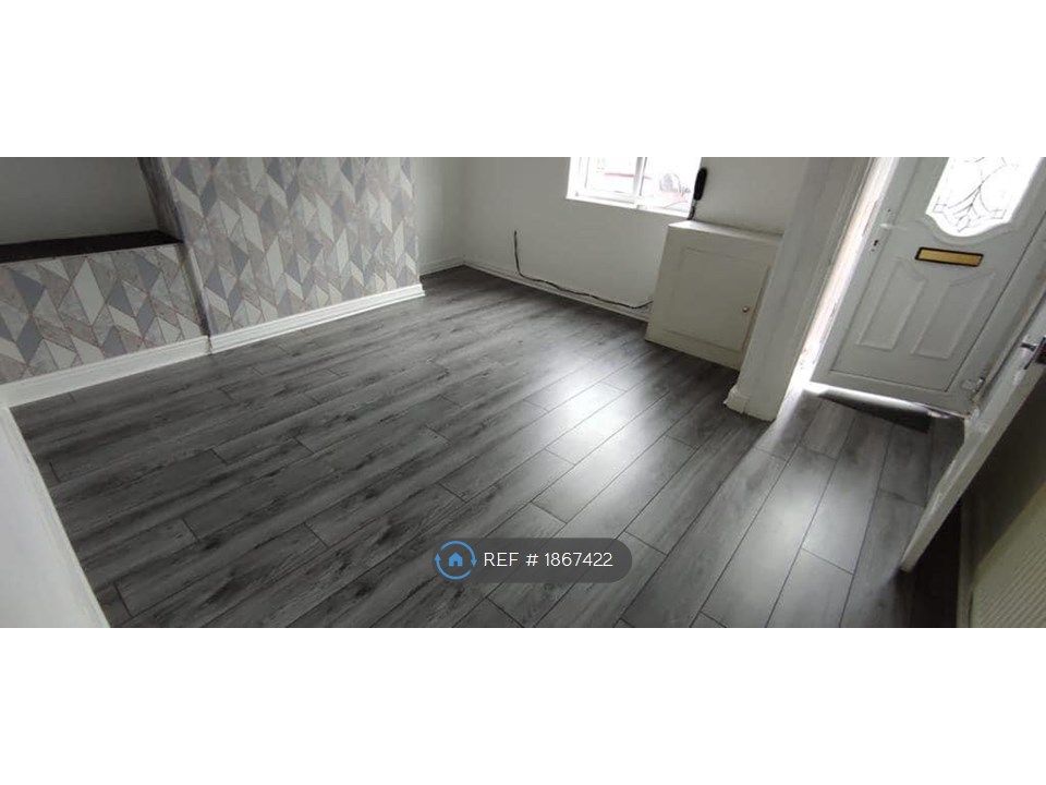 3 bed terraced house to rent in Railway Road, Golborne, Warrington WA3