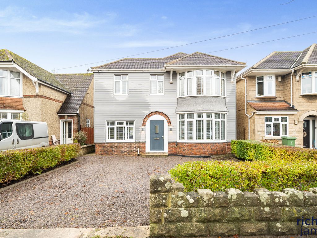 4 bed detached house for sale in Corby Avenue, Lakeside, Swindon SN3, £