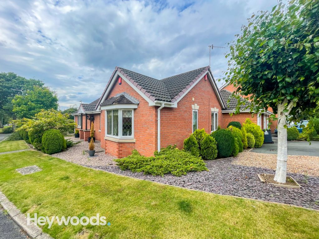3 bed bungalow for sale in The Thistles, NewcastleUnderLyme
