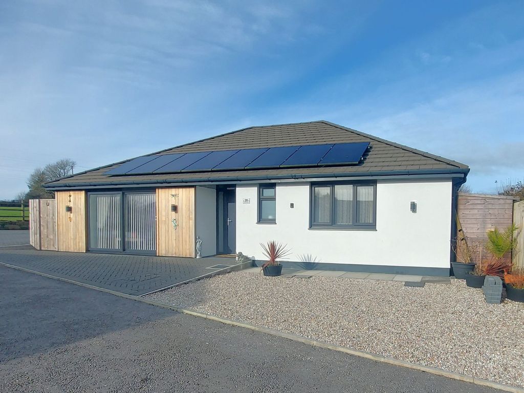 2 bed bungalow for sale in Green Meadows, Camelford PL32, £405,000 Zoopla