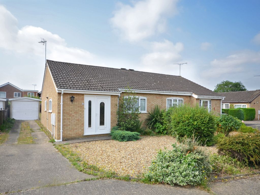 2 bed semidetached bungalow for sale in Ellison Close, Raunds