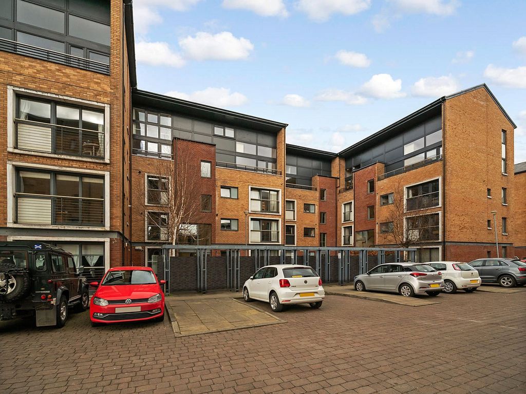 2 bed flat for sale in Minerva Way, Finnieston, Glasgow G3 Zoopla