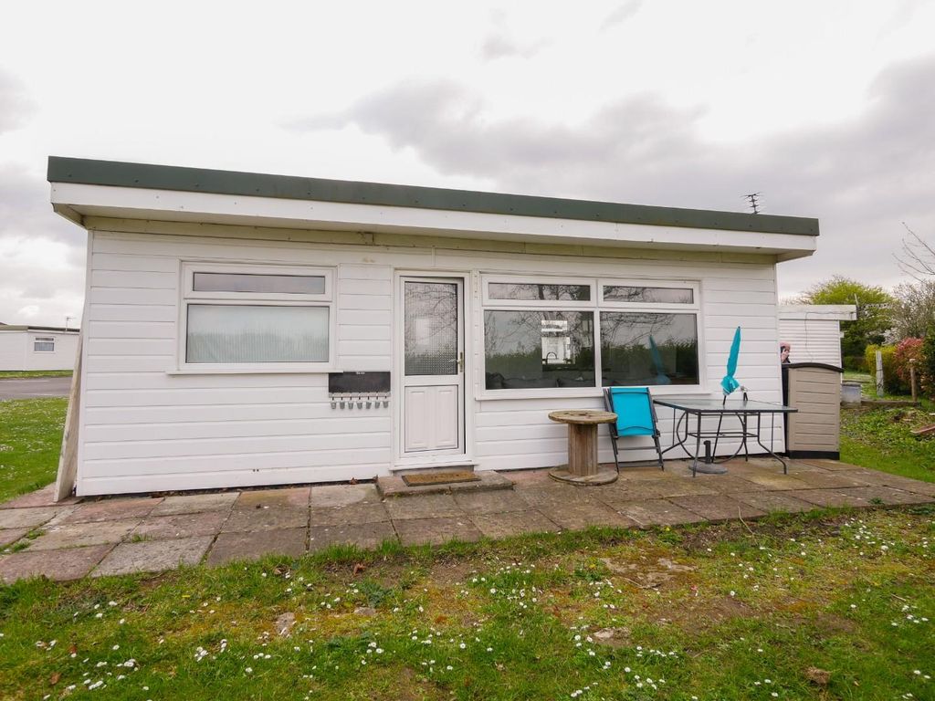 1 bed property for sale in Fort Road, Lavernock, Penarth CF64 Zoopla