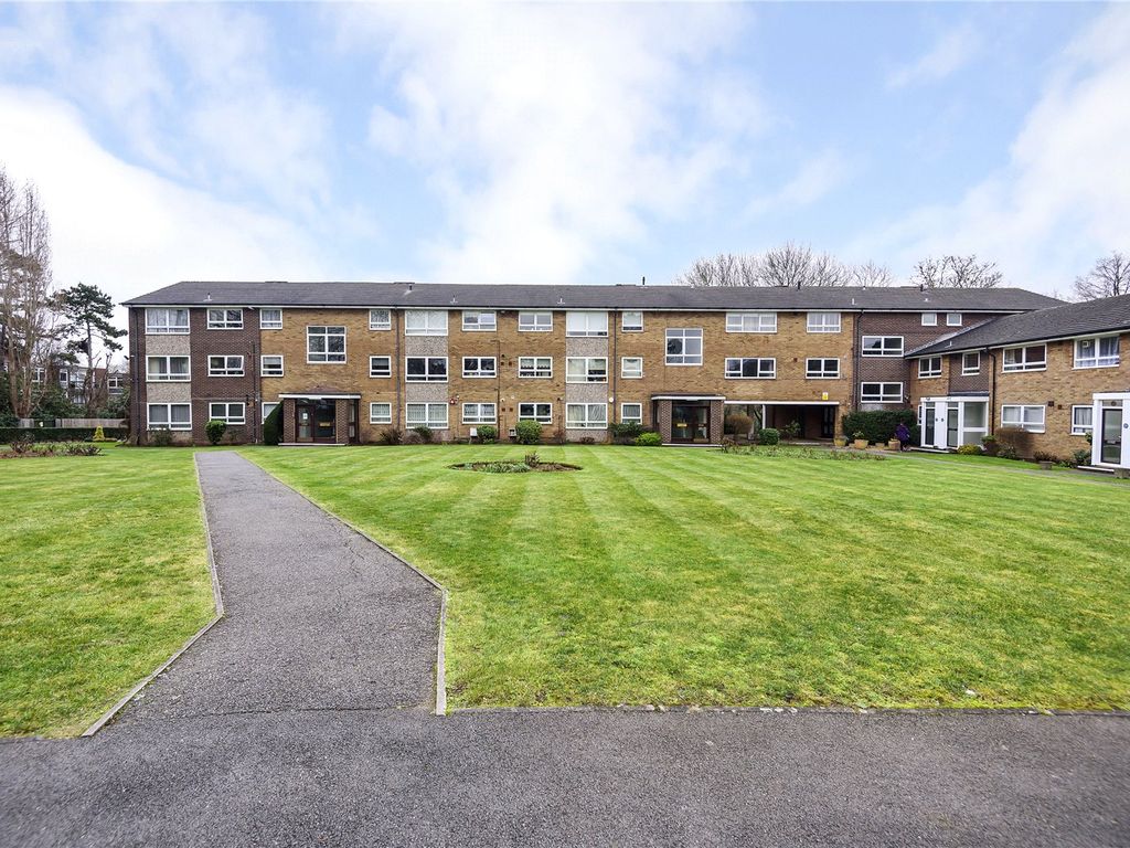 3 bed flat for sale in Gleneagles, Stanmore, Middlesex HA7 Zoopla