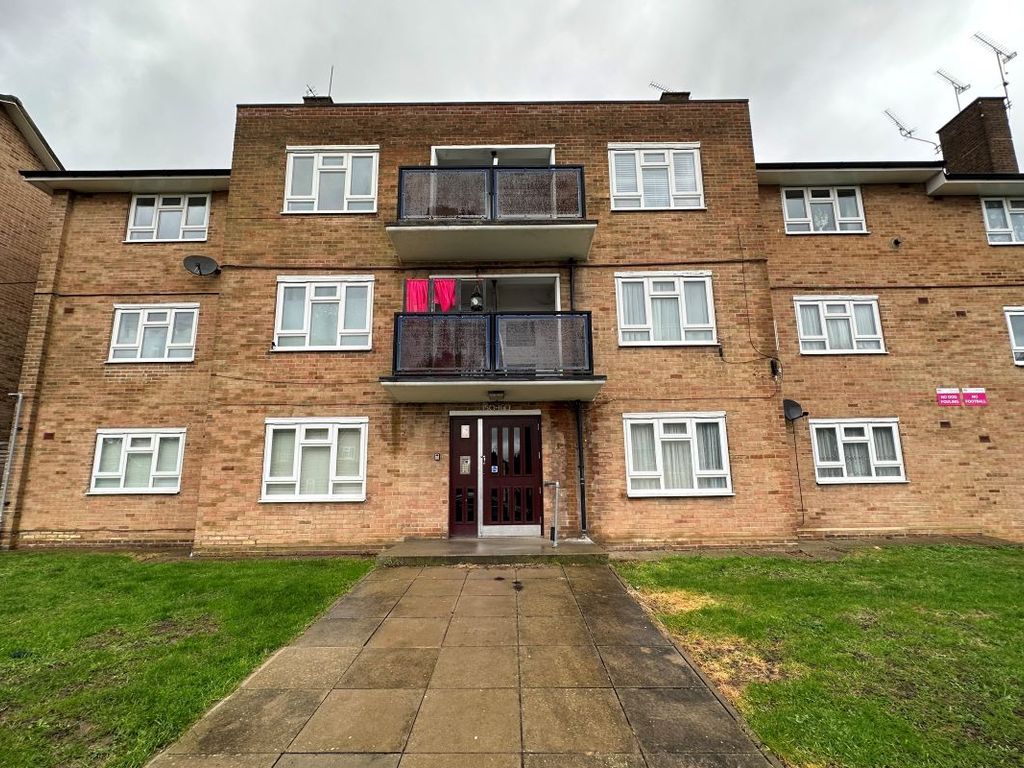 158 Knights Way, Brentwood, Essex CM13  