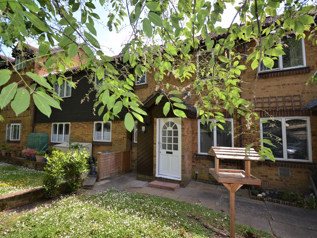 1 bed terraced house to rent in Albany Park, Colnbrook, Slough SL3 Zoopla