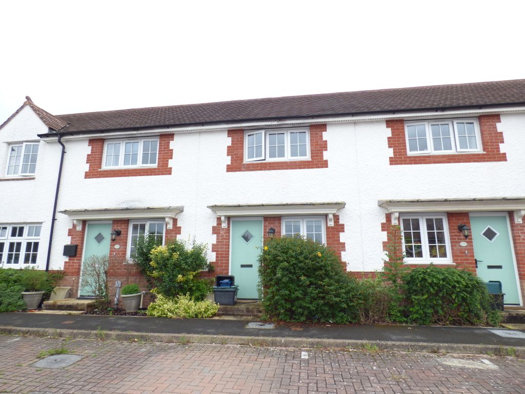 2 bed terraced house to rent in Clover Way, Newton Abbot TQ12, £975 pcm