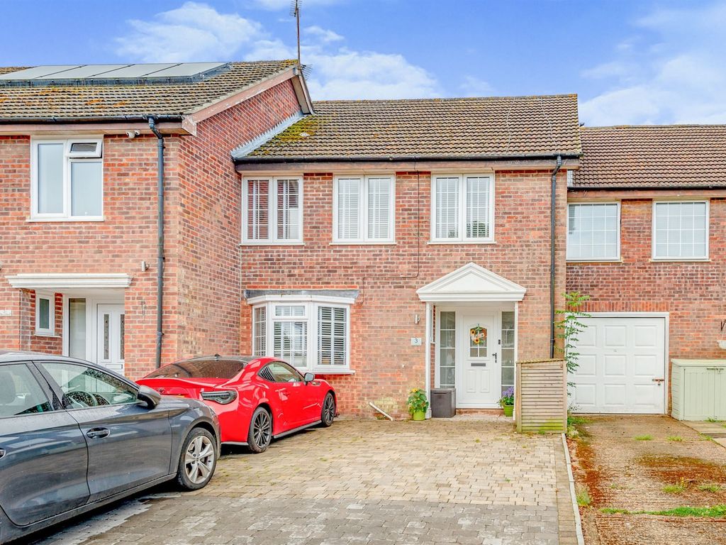 3 bed terraced house for sale in Benchfield Close, East Grinstead RH19