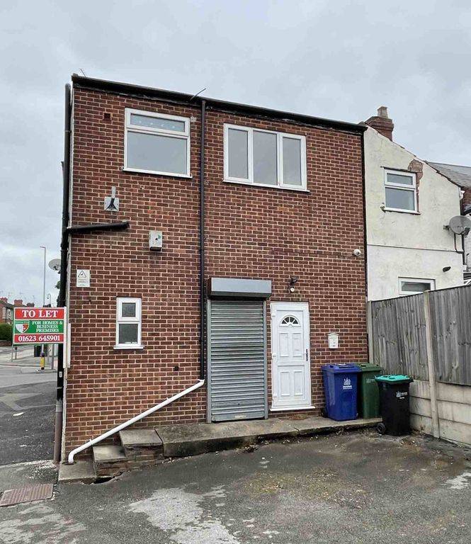 2 bed flat to rent in Leeming Lane South, Mansfield Woodhouse