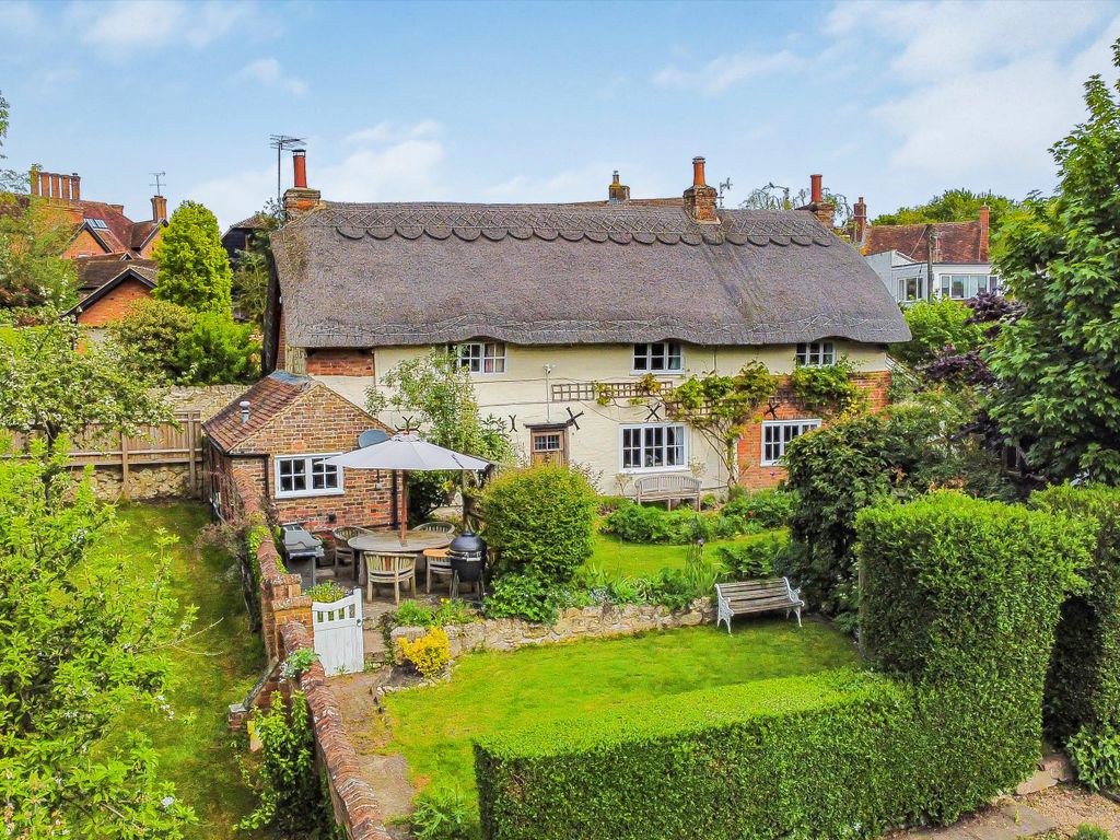 3 bed detached house for sale in Castle Lane, Whitchurch, Aylesbury