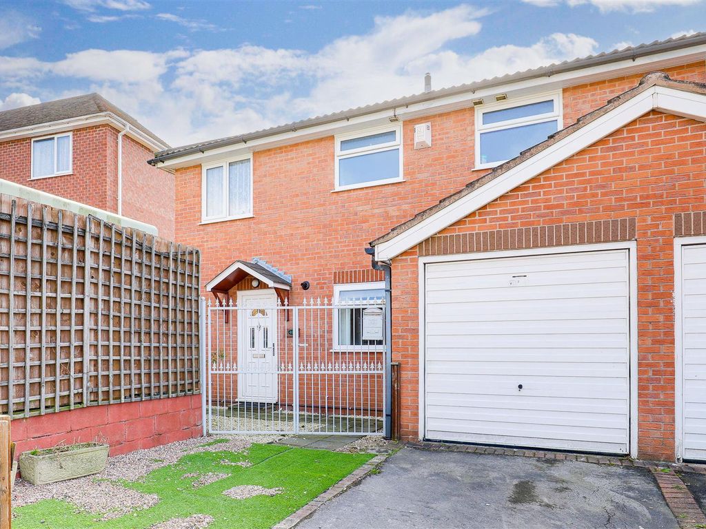 3 bed semidetached house for sale in Ravenswood Road, Arnold