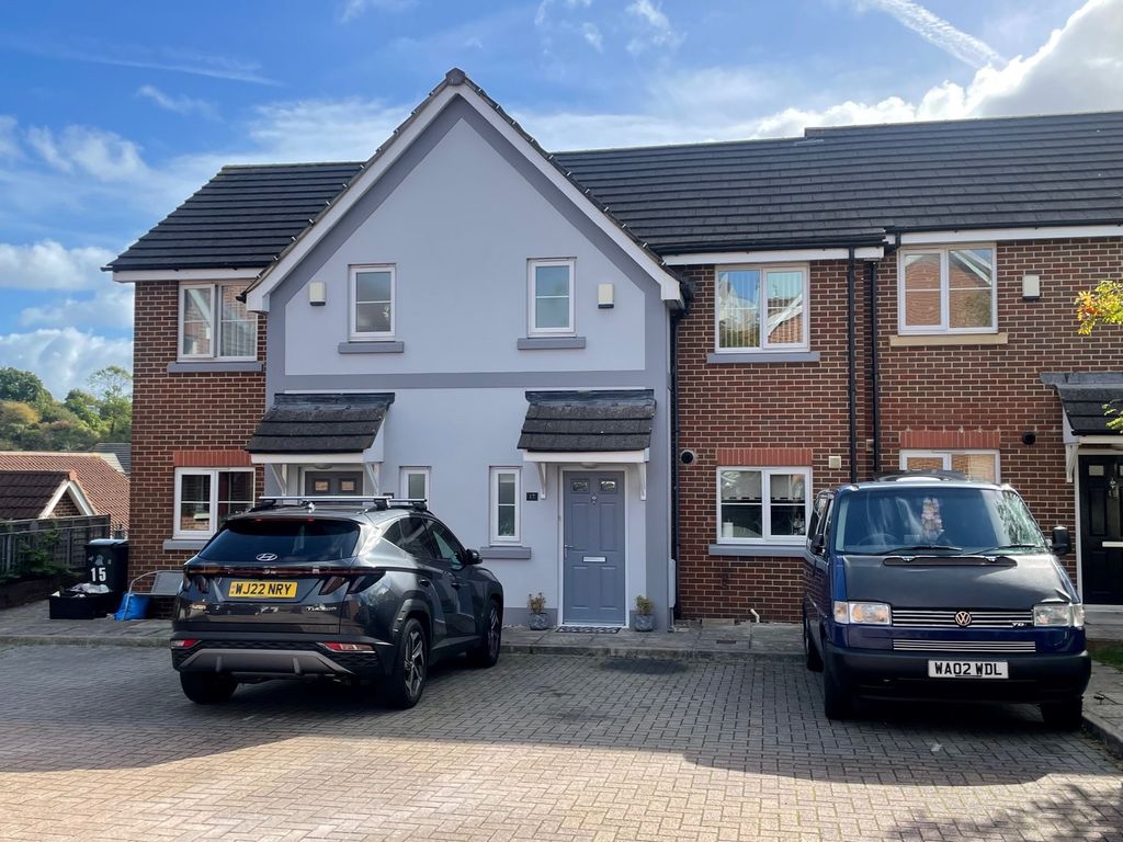 Isaac Grove, Torquay TQ2  