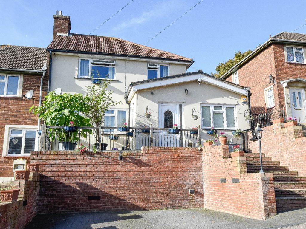 4 bed semidetached house for sale in Ladywood Road, Dartford, Kent DA2