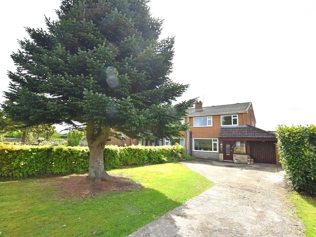 3 bed property to rent in Main Street, Irton, Scarborough YO12, £1,500