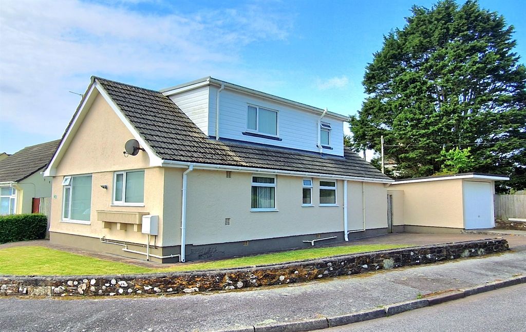 3 bed detached bungalow for sale in Godolphin Road, Long Rock, Penzance