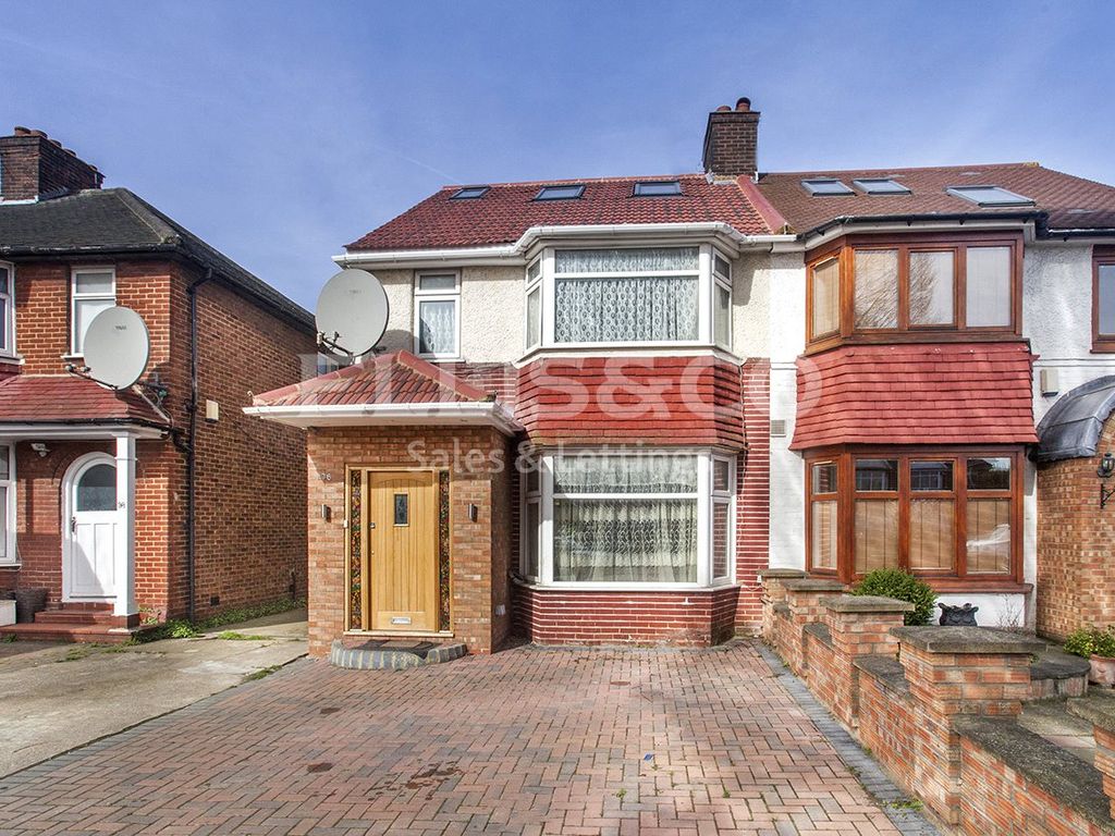 4 bed semidetached house for sale in Pennine Drive, Cricklewood NW2, £