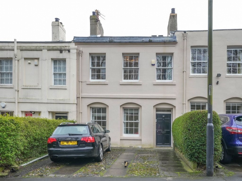 2 bed terraced house to rent in Leazes Crescent, City Centre, Newcastle