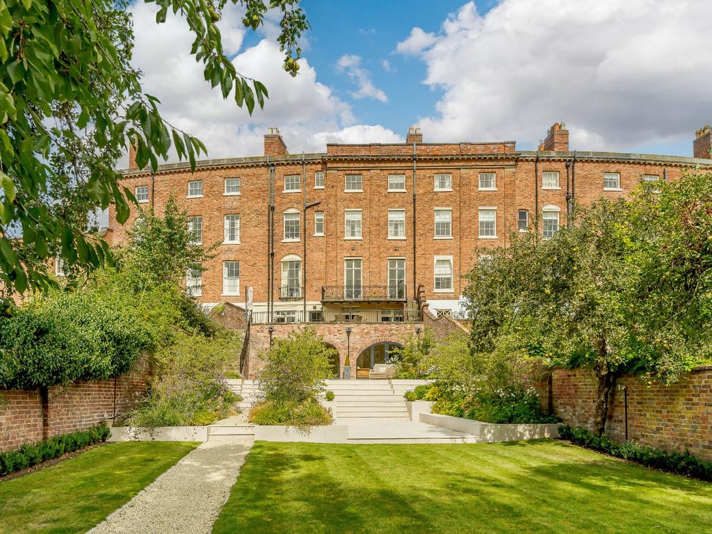 The Crescent, Town Walls, Shrewsbury SY1  