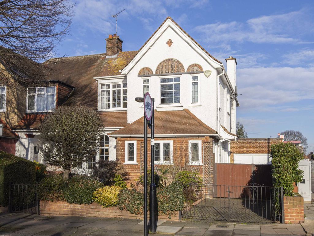 Oakley Avenue, London W5  