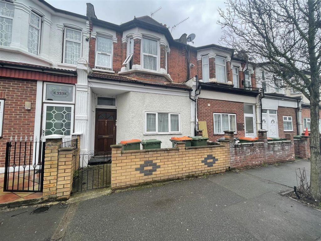 2 bed flat for sale in Dersingham Avenue, London E12, £200,000 Zoopla