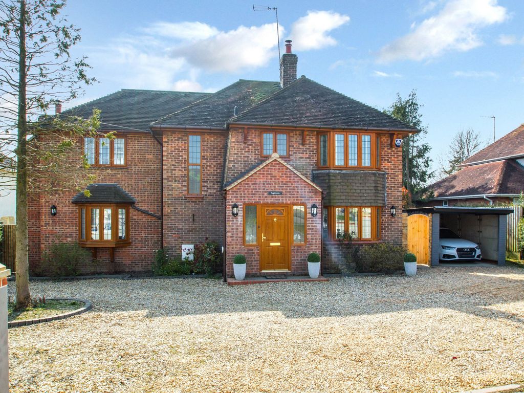 4 bed detached house for sale in Hill Crescent, Haverhill CB9 Zoopla