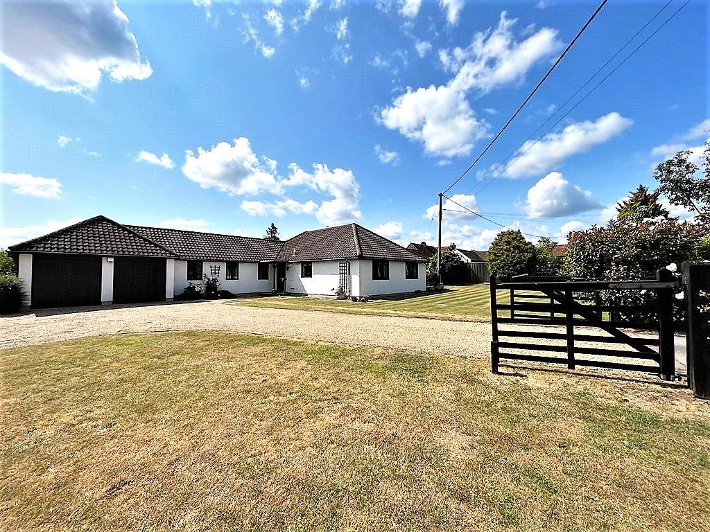 4 bed bungalow for sale in Westwood Lane, Normandy, Surrey GU3 Zoopla