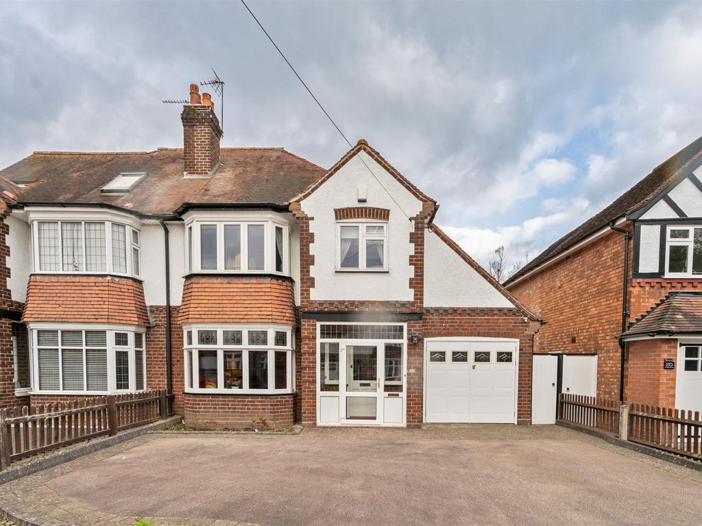 3 bed semidetached house for sale in Thornby Avenue, Solihull B91, £
