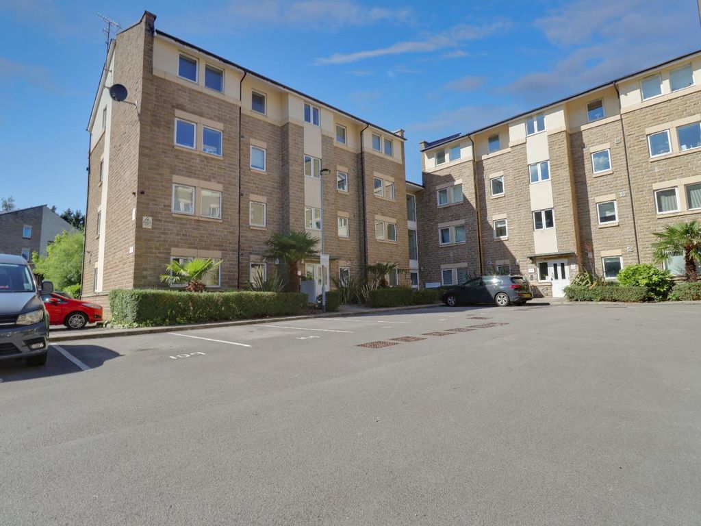 2 bed flat for sale in Cornmill View, Horsforth, Leeds LS18 Zoopla