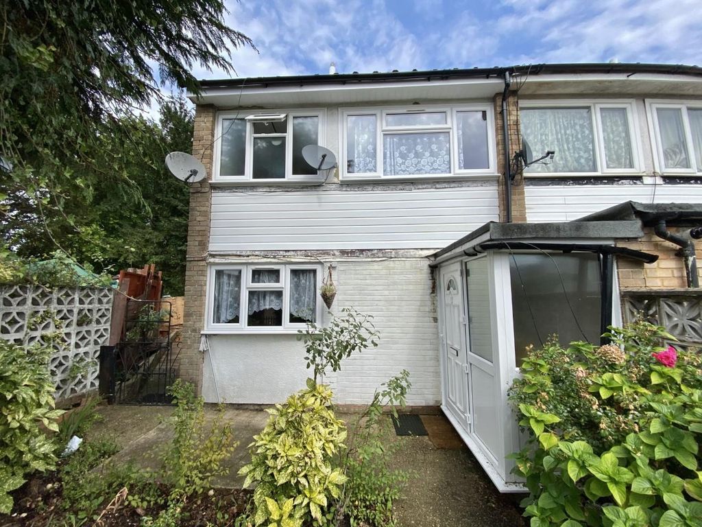 3 bed end terrace house for sale in Waylands, Hayes UB3 Zoopla