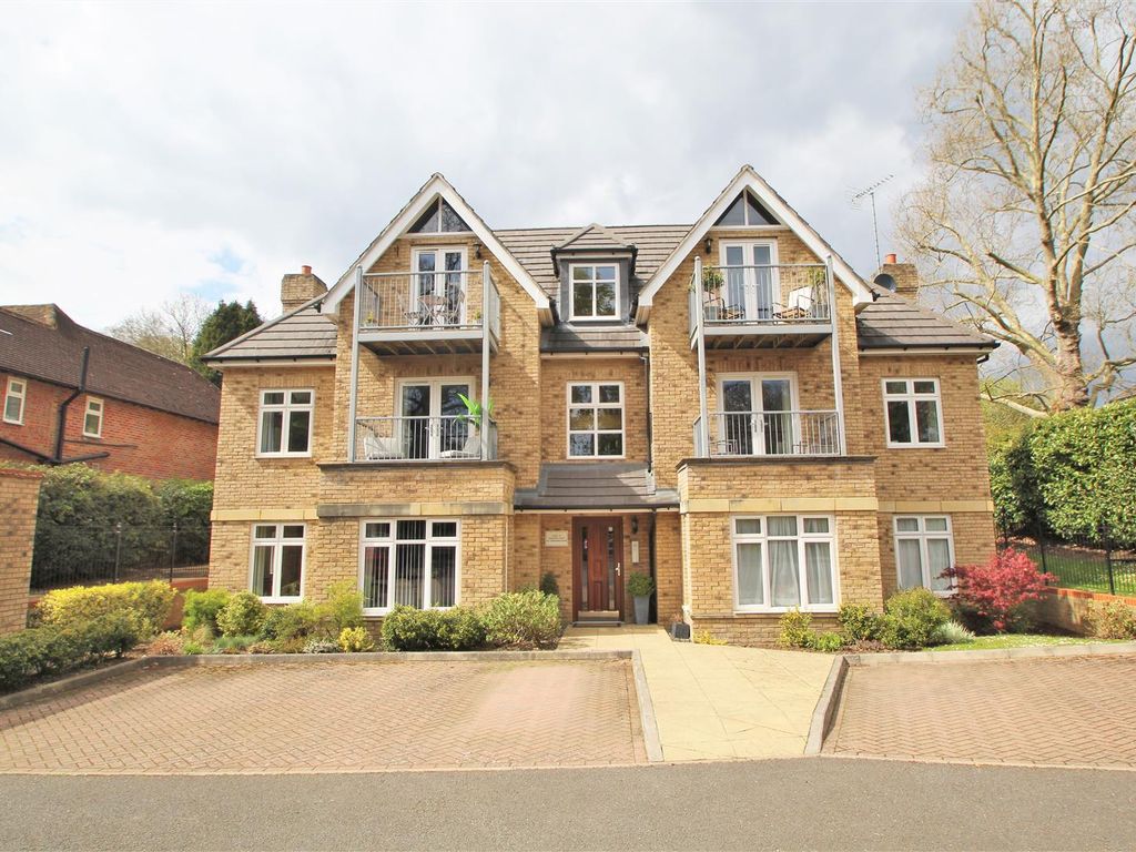1 bed flat for sale in Amersham Road, Hazlemere, High HP15 Zoopla