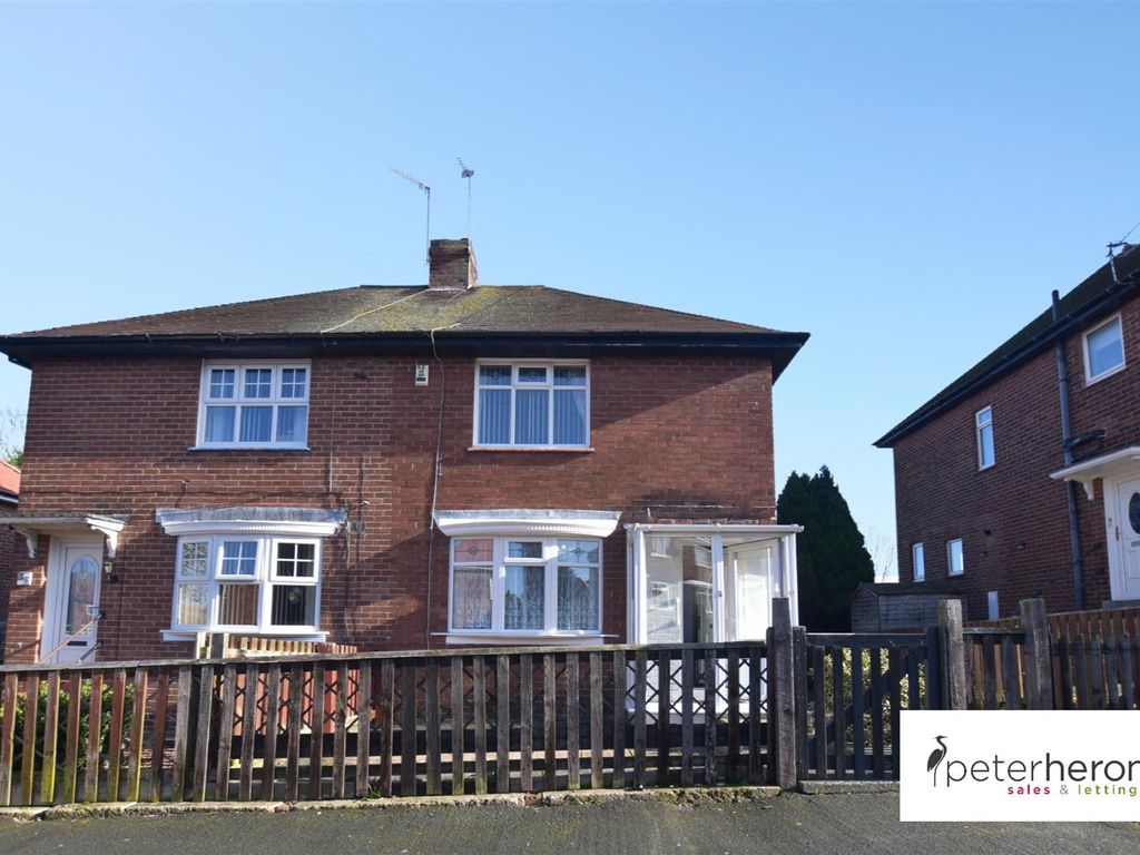 2 bed semidetached house for sale in Hadleigh Road, Hylton Lane Estate
