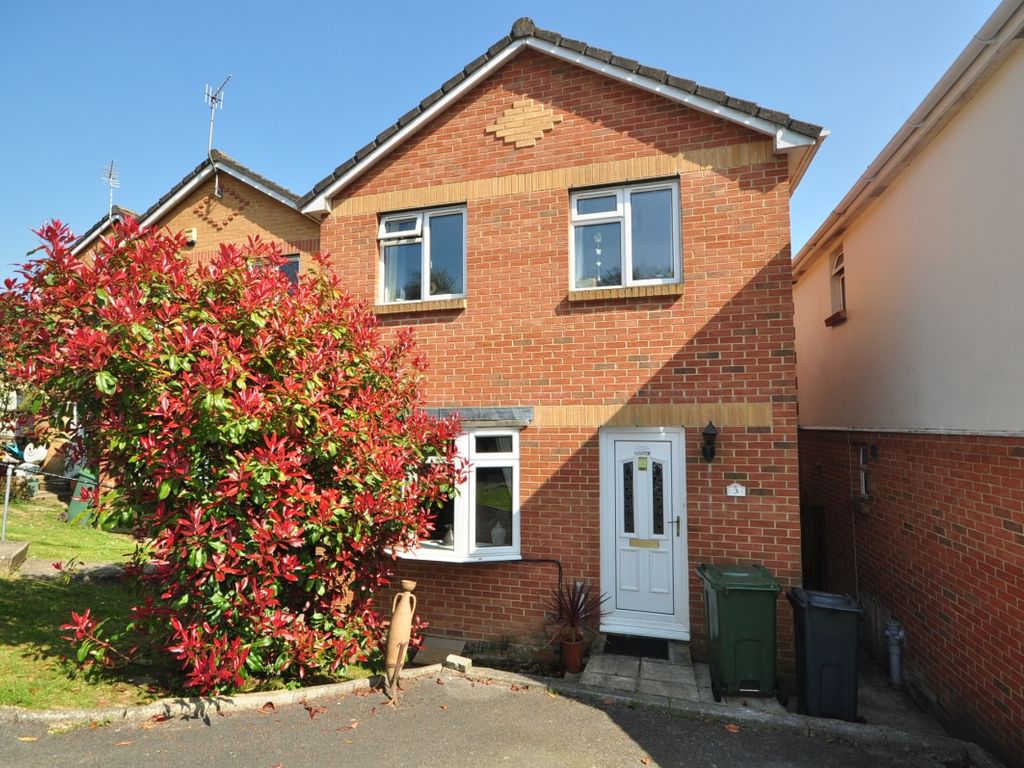 3 bed detached house to rent in Nelson Drive, Cowes PO31, £1,100 pcm