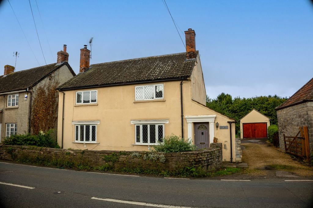 4 bed detached house for sale in Castlebrook, Compton Dundon TA11, £