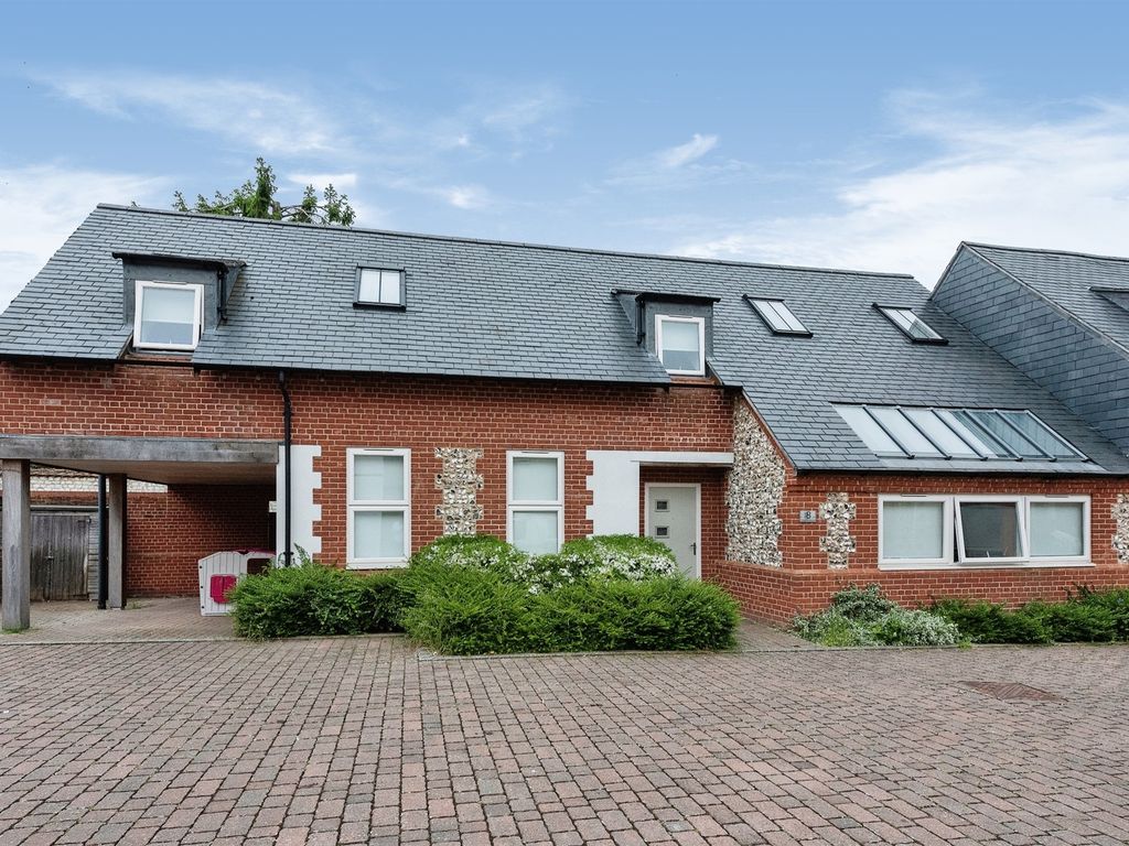 3 bed semidetached house for sale in Hall Farm Close, Feltwell