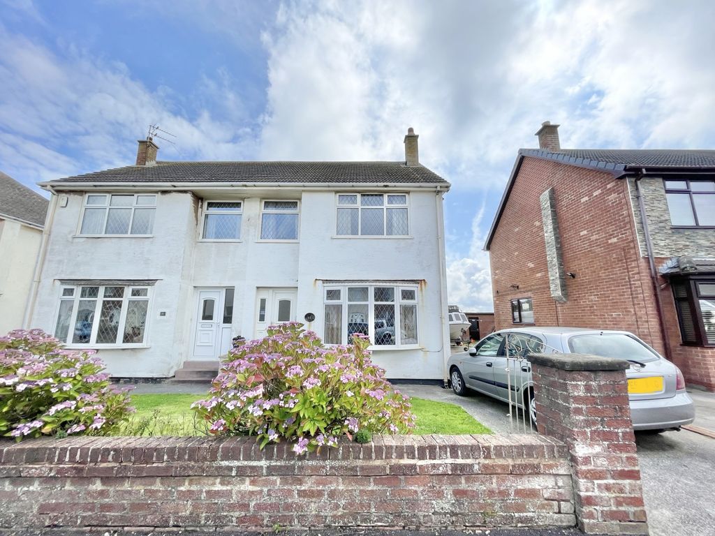 3 bed semidetached house for sale in Kirkstone Drive, Cleveleys FY5