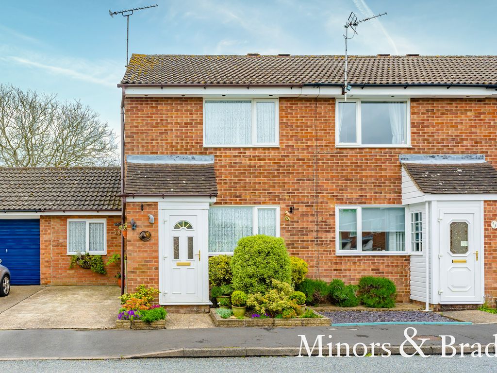 2 bed semidetached house for sale in Gooch Close, North Walsham NR28