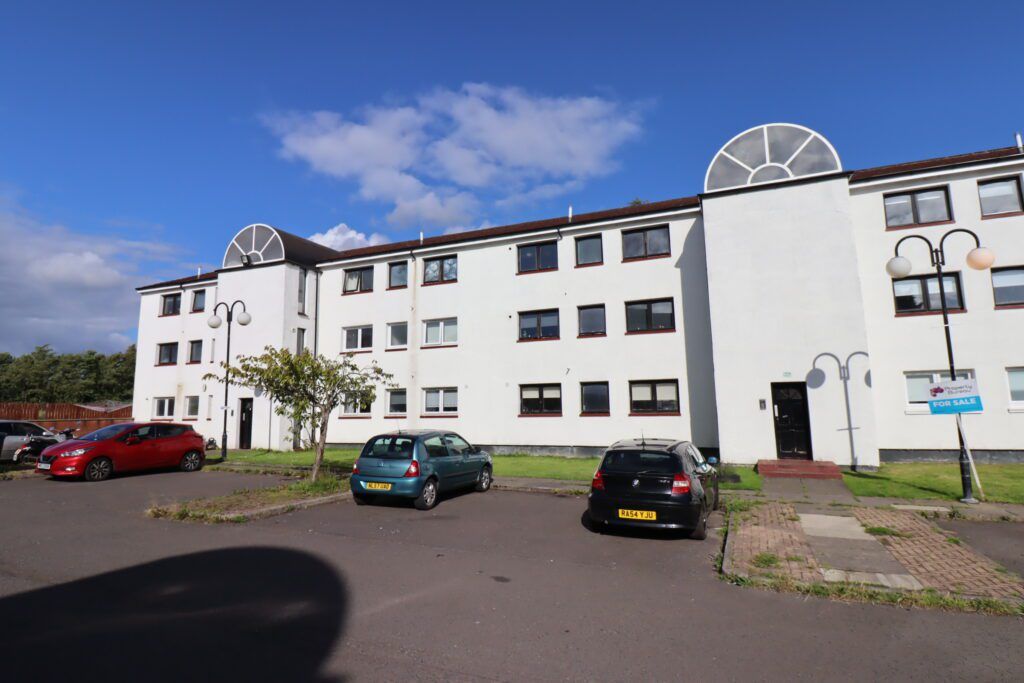 3 bed flat for sale in 18 Kildonan Court, Newmains, Wishaw ML2 Zoopla