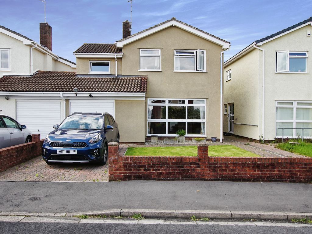 5 bed linkdetached house for sale in Westerleigh Close, Downend
