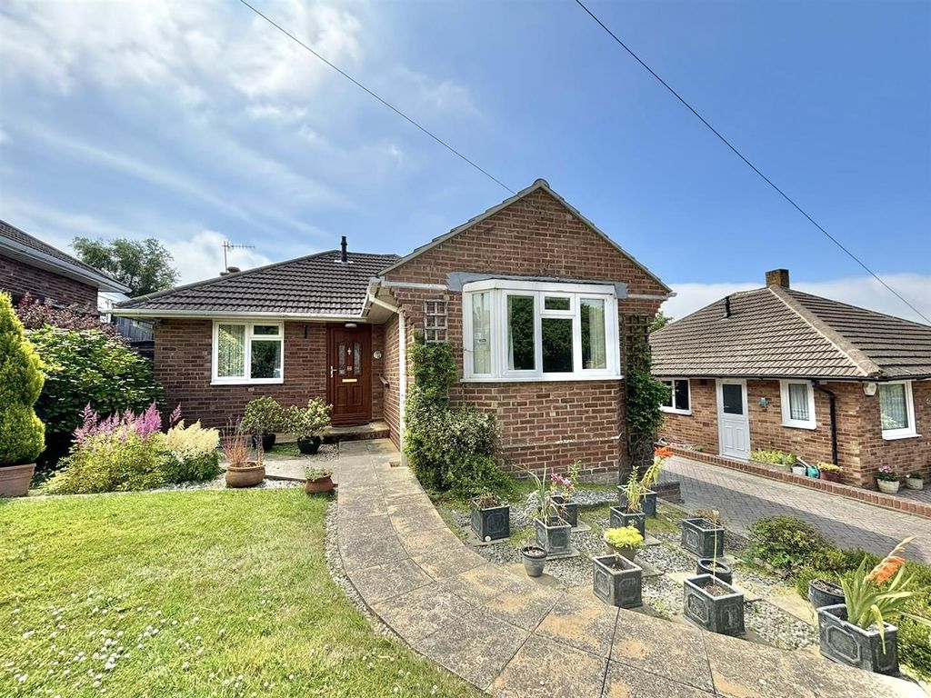 2 bed detached bungalow for sale in Westminster Crescent, Hastings