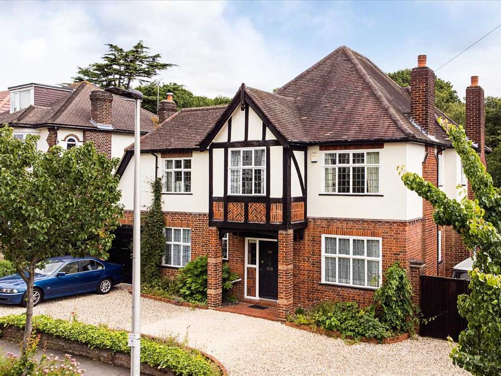 6 bed detached house for sale in Woodland Way, Woodford Green, Essex