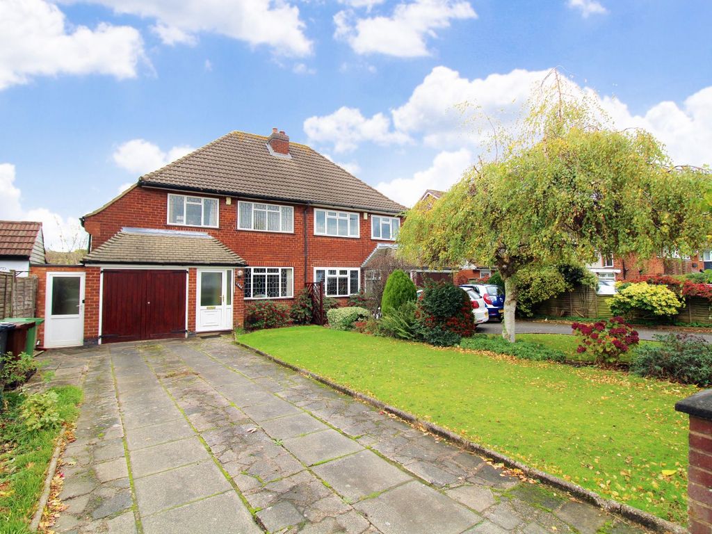 3 bed semidetached house for sale in Yardley Wood Road, Shirley