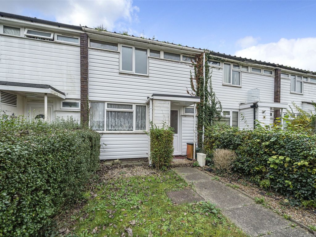 3 bed terraced house for sale in Sholden Gardens, Orpington BR5, £
