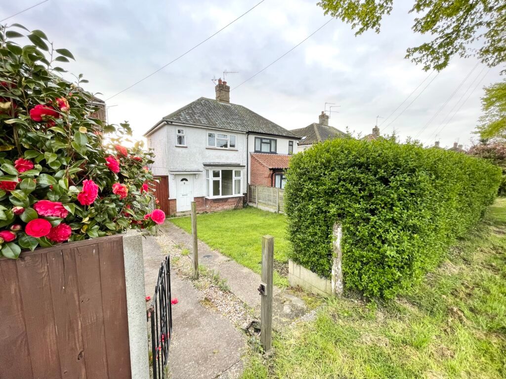 2 bed semidetached house for sale in Norwich Road, New Costessey